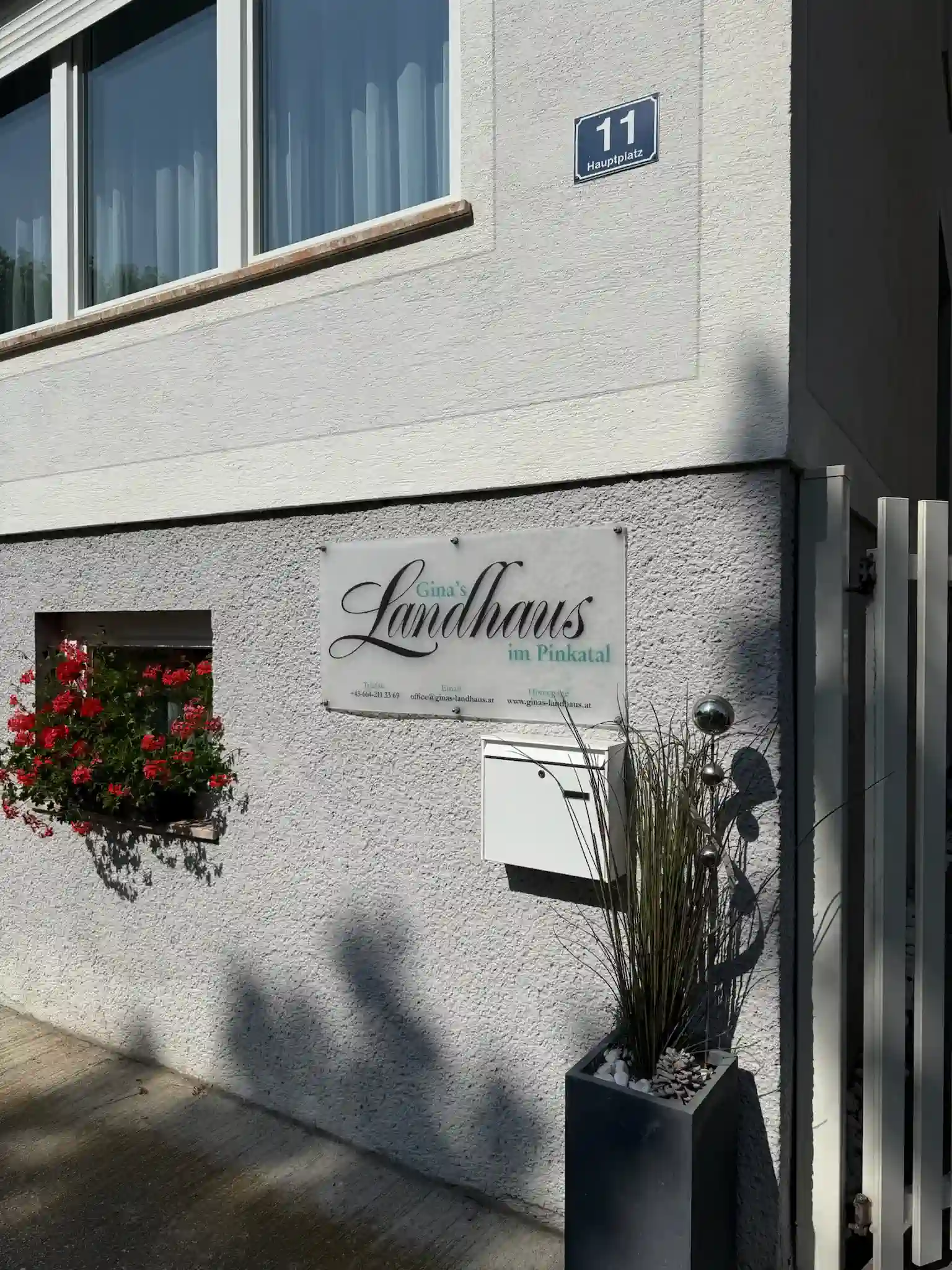 Außenansicht von Gina's Country House in the Pinkatal Valley Valley